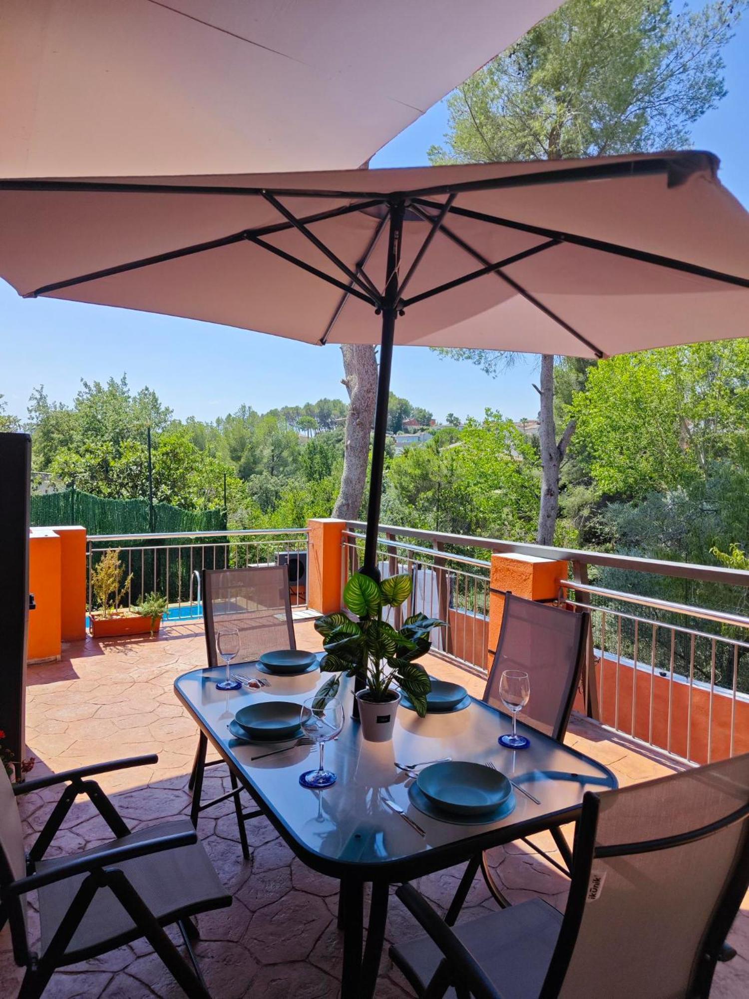 Villa Relax House Barcelone Sant Esteve Sesrovires Exterior foto